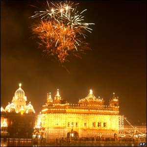 A picture of Golden Temple on